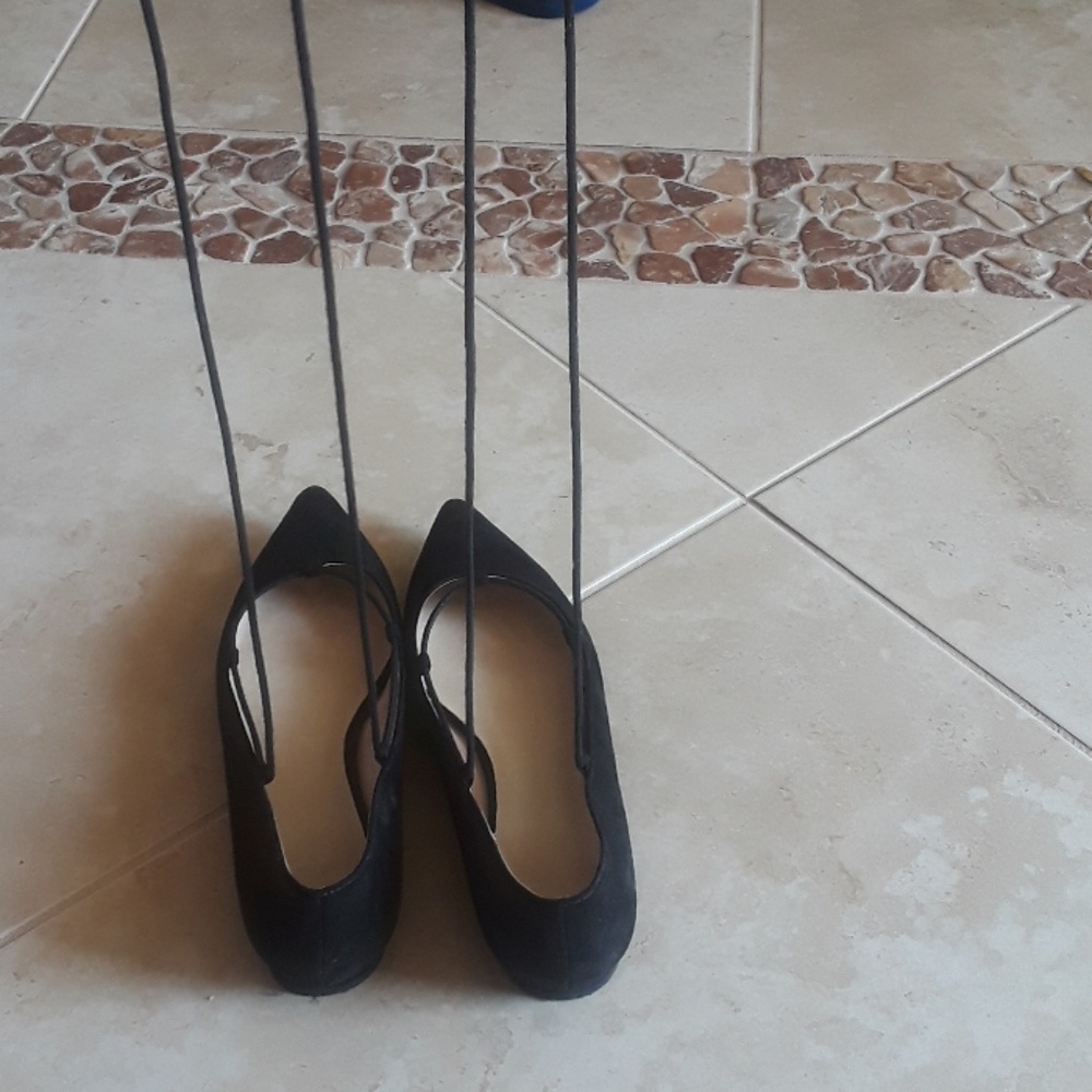 Shoes - Picture 3 of 4